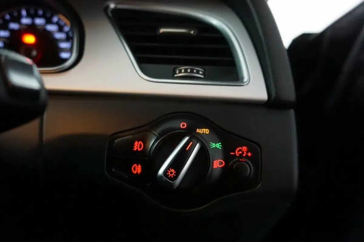 2015-audi-a5-30tdi-s-line-coupe-big-21
