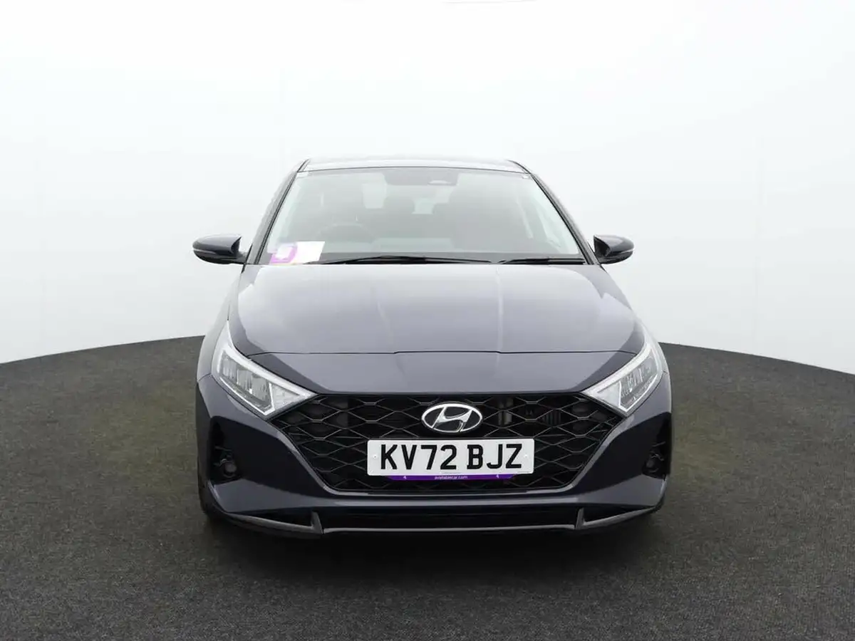 2022-hyundai-i20-10-t-gdi-premium-dct-big-1