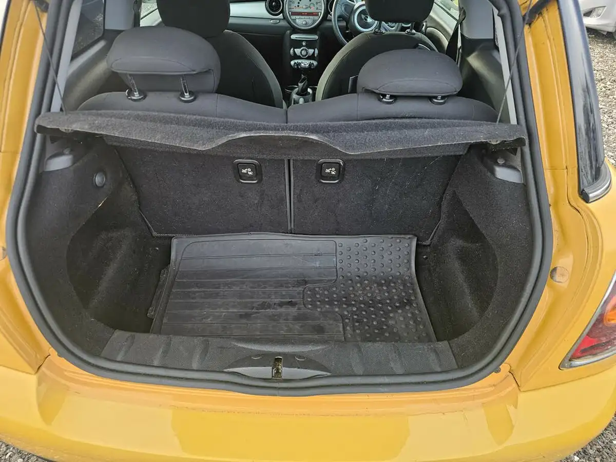 2009-mini-cooper-14-one-95bhp-big-9