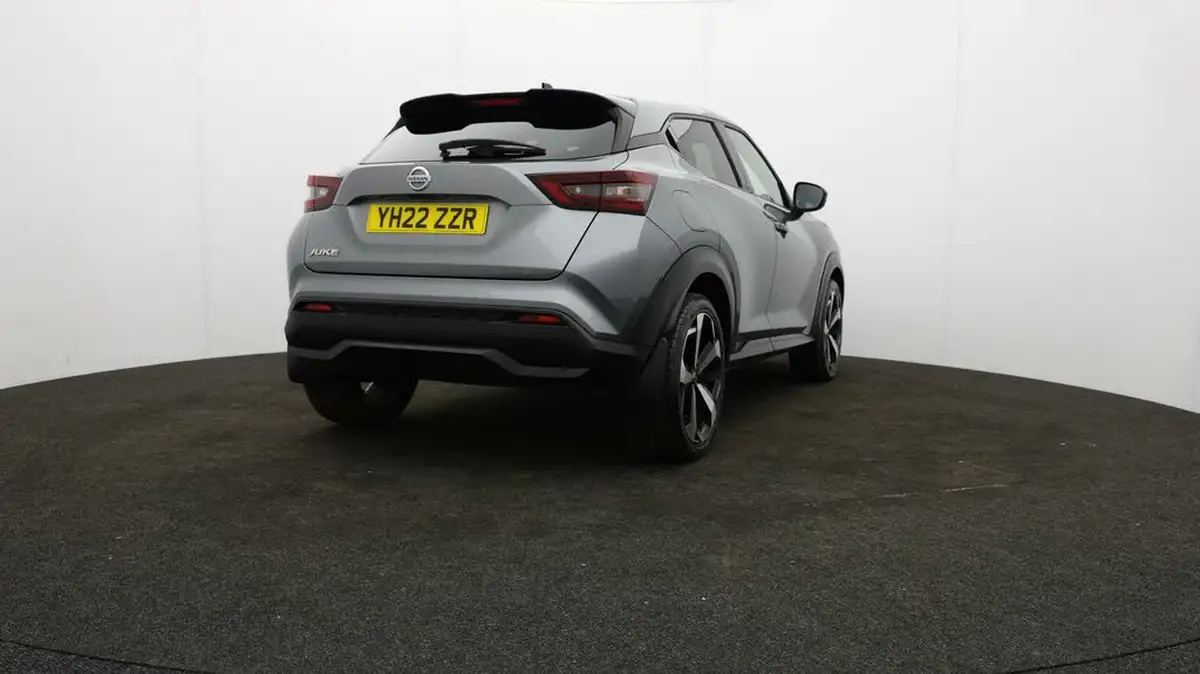 2022-nissan-juke-10-dig-t-tekna-big-75