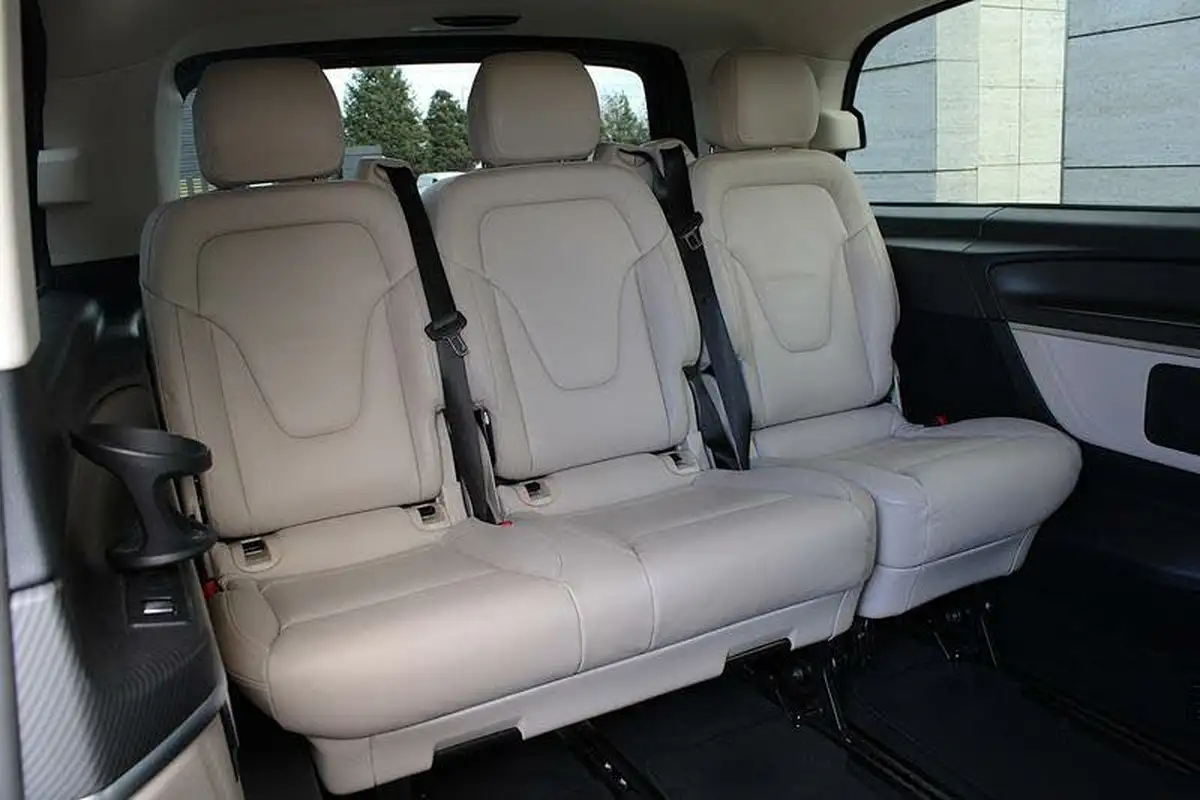 2019-mercedes-benz-v-class-20d-v220d-amg-line-extra-long-big-23