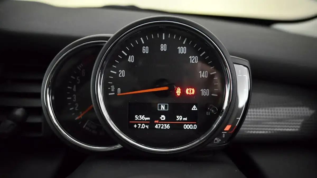 2021-mini-countryman-15-cooper-classic-big-10