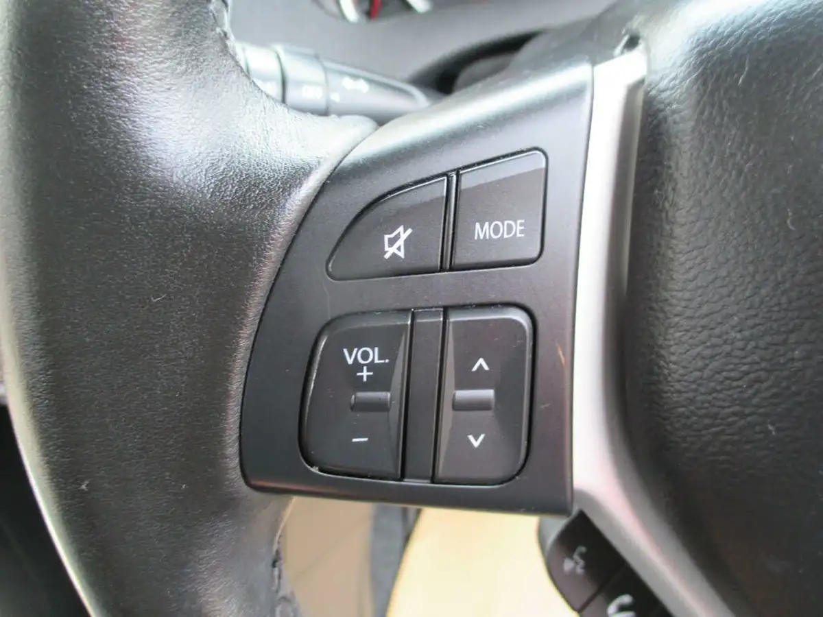 2016-suzuki-swift-12-sz3-5d-big-27