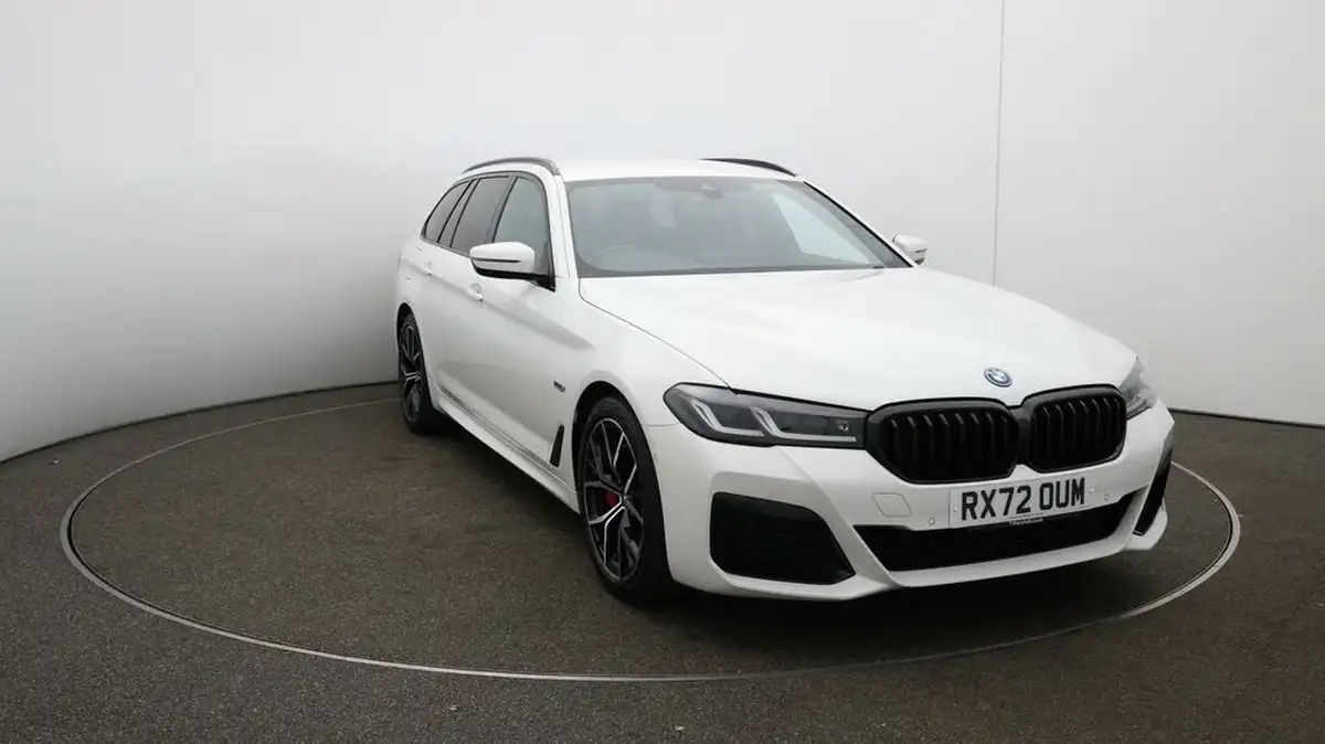 2022-bmw-5-series-20-530e-xdrive-m-sport-touring-5d-big-42