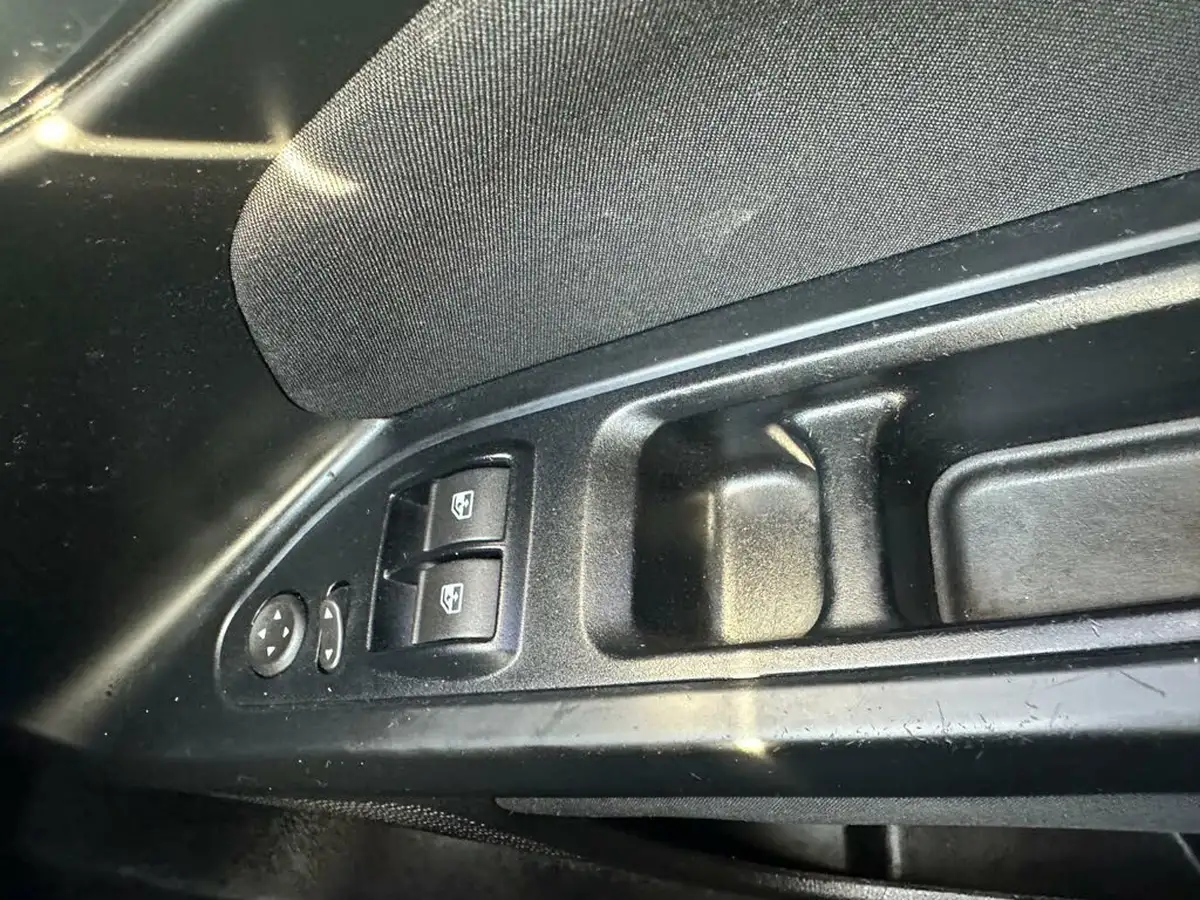2018-fiat-tipo-13multijet-easy-hatchback-big-11