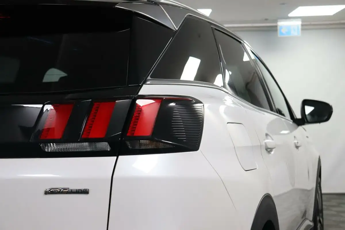 2019-peugeot-3008-suv-12-puretech-gt-line-premium-big-22