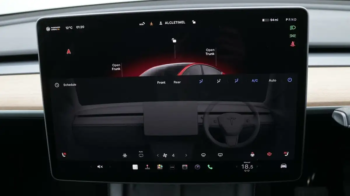2022-tesla-model-y-e-long-range-big-12