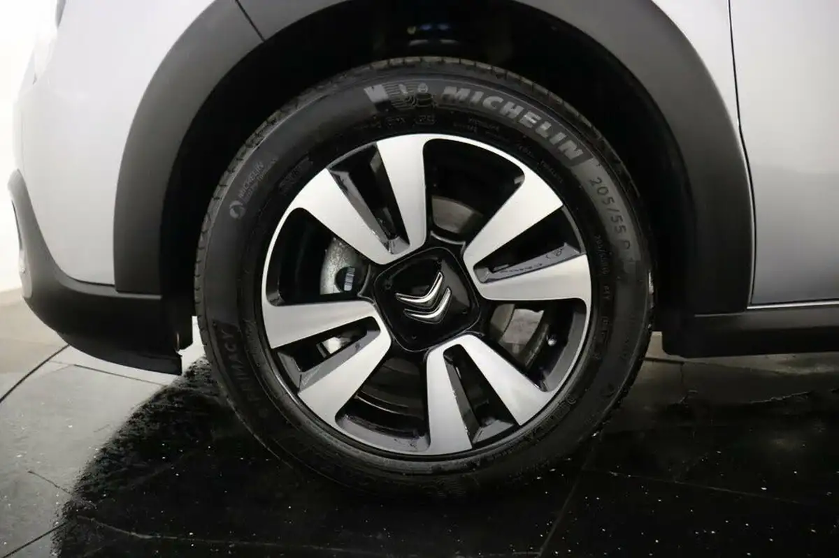 2023-citroen-c3-12-puretech-plus-110ps-eat6-big-29
