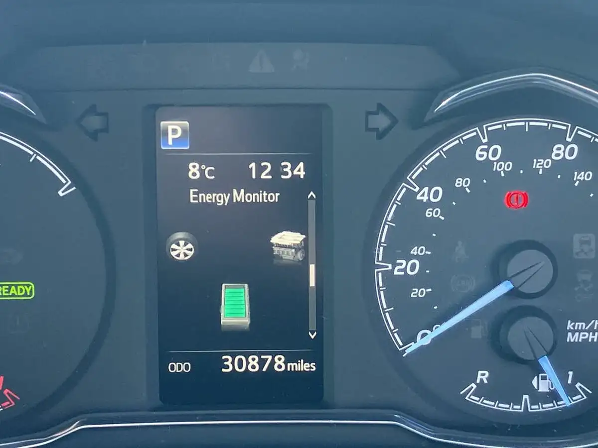 2018-toyota-yaris-15-vvt-i-icon-tech-hybrid-big-47