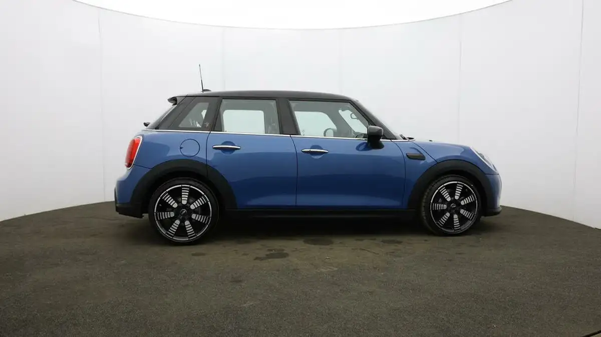 2023-mini-cooper-15-cooper-exclusive-premium-auto-hatchback-5d-auto-big-52