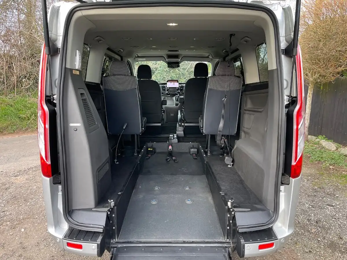 2022-ford-tourneo-custom-20tdci-320-l1-titanium-130pseu6dt-big-1