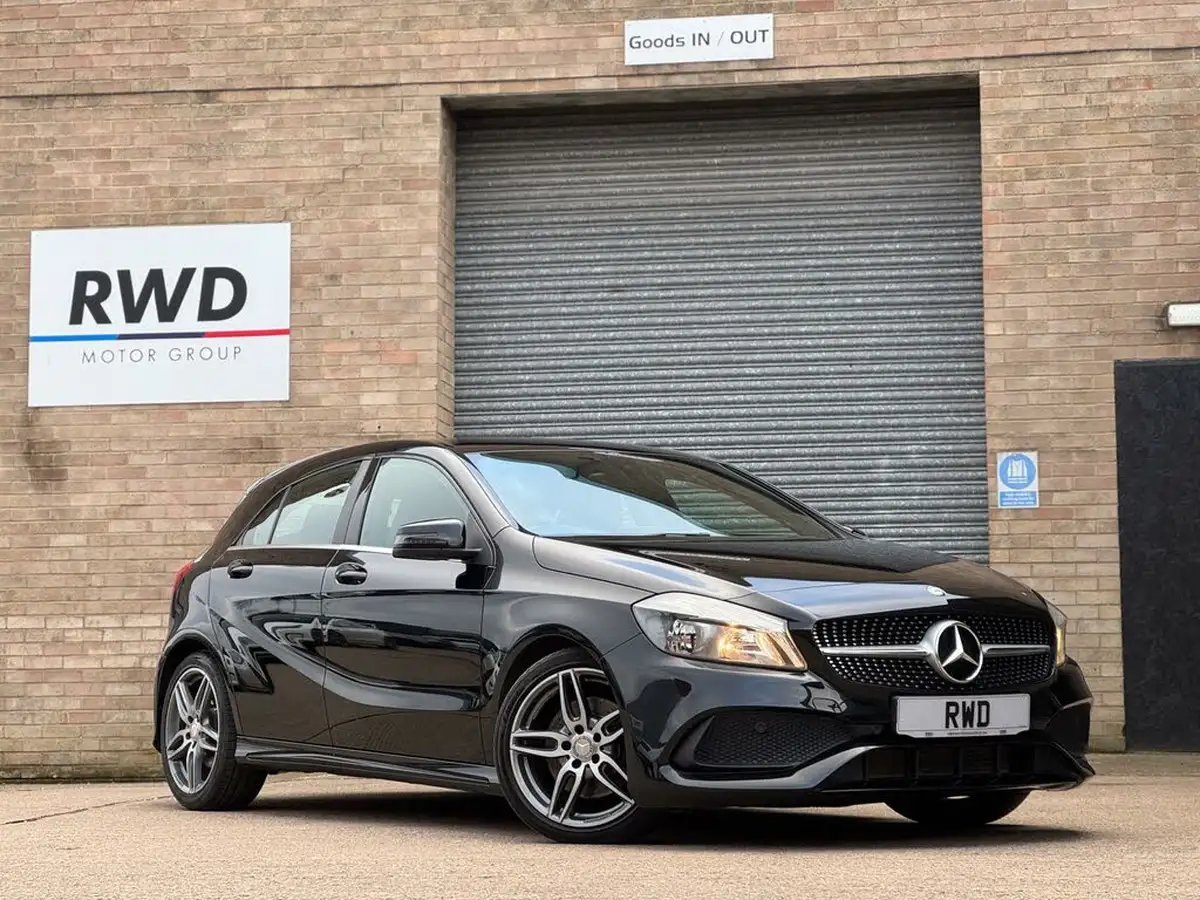 2016-mercedes-benz-a-class-big-0