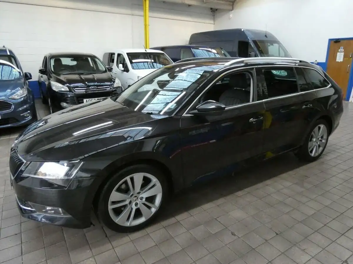 2018-skoda-superb-20-tsi-se-l-executive-220ps-ss-estate-big-9