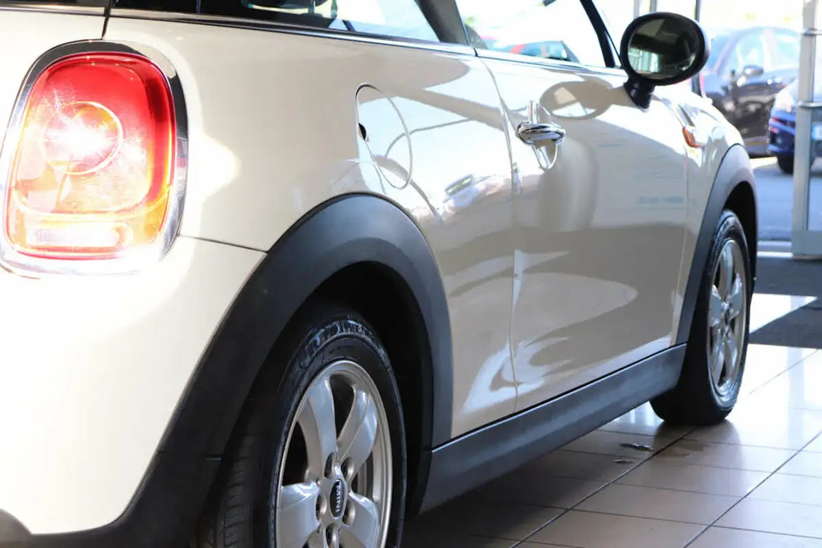 2017-mini-cooper-12-one-3d-big-73
