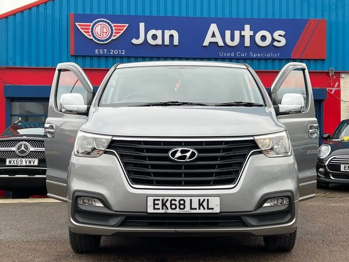 2018-hyundai-i800-25crdi-se-nav-170ps-auto-big-14