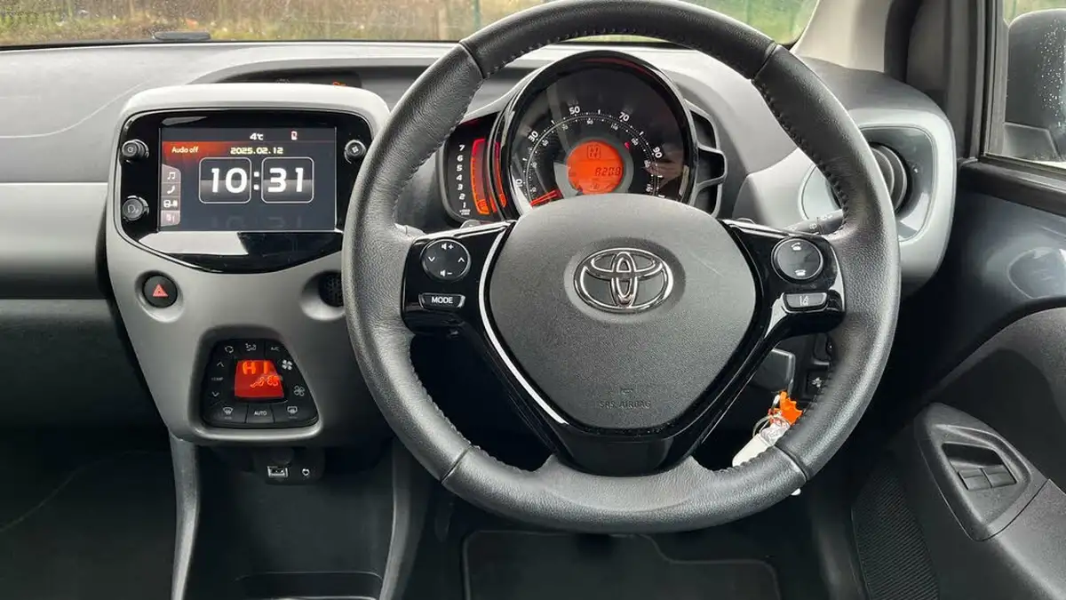 2020-toyota-aygo-10-vvt-i-x-trend-tss-x-shift-big-5
