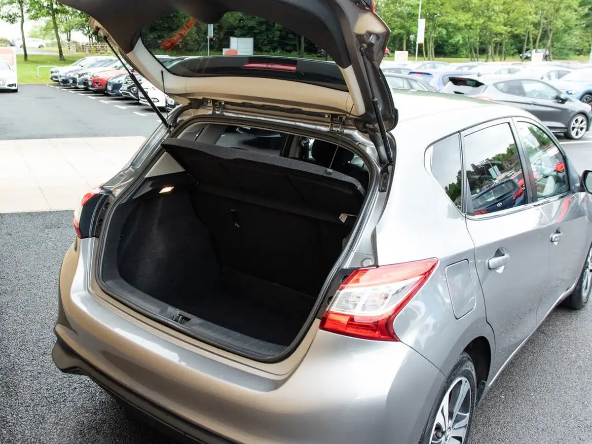 2018-nissan-pulsar-12-dig-t-acenta-big-29