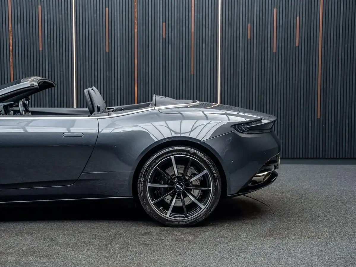 2022-aston-martin-db11-40-v8-volante-528bhp-ss-big-22