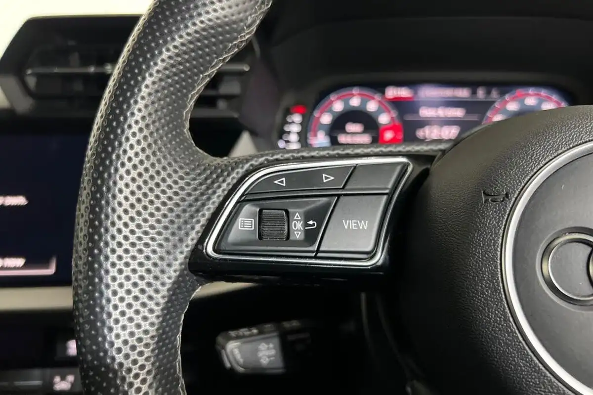 2023-audi-a3-15-35-tfsi-s-line-sportback-5d-big-19