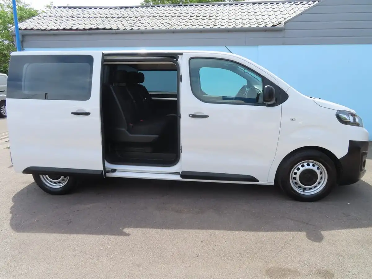 2018-citroen-dispatch-20bluehdi-enterprise-m-1400-crewcab-big-10