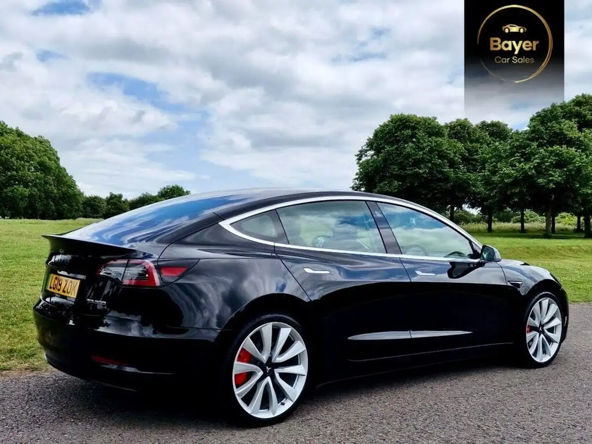 2019-tesla-model-3-e-4x4-performance-pack-big-4