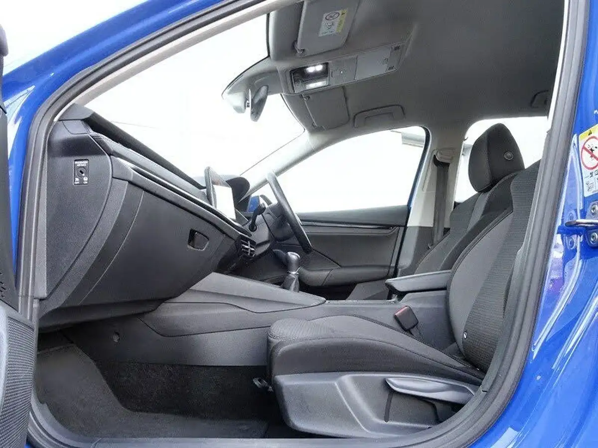 2020-skoda-octavia-15-tsi-se-technology-act-estate-big-10