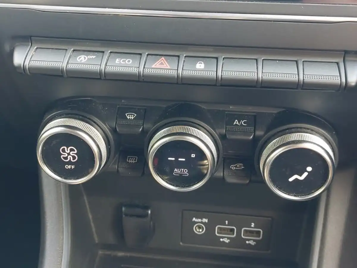 2020-renault-captur-10-tce-iconic-100bhp-big-14