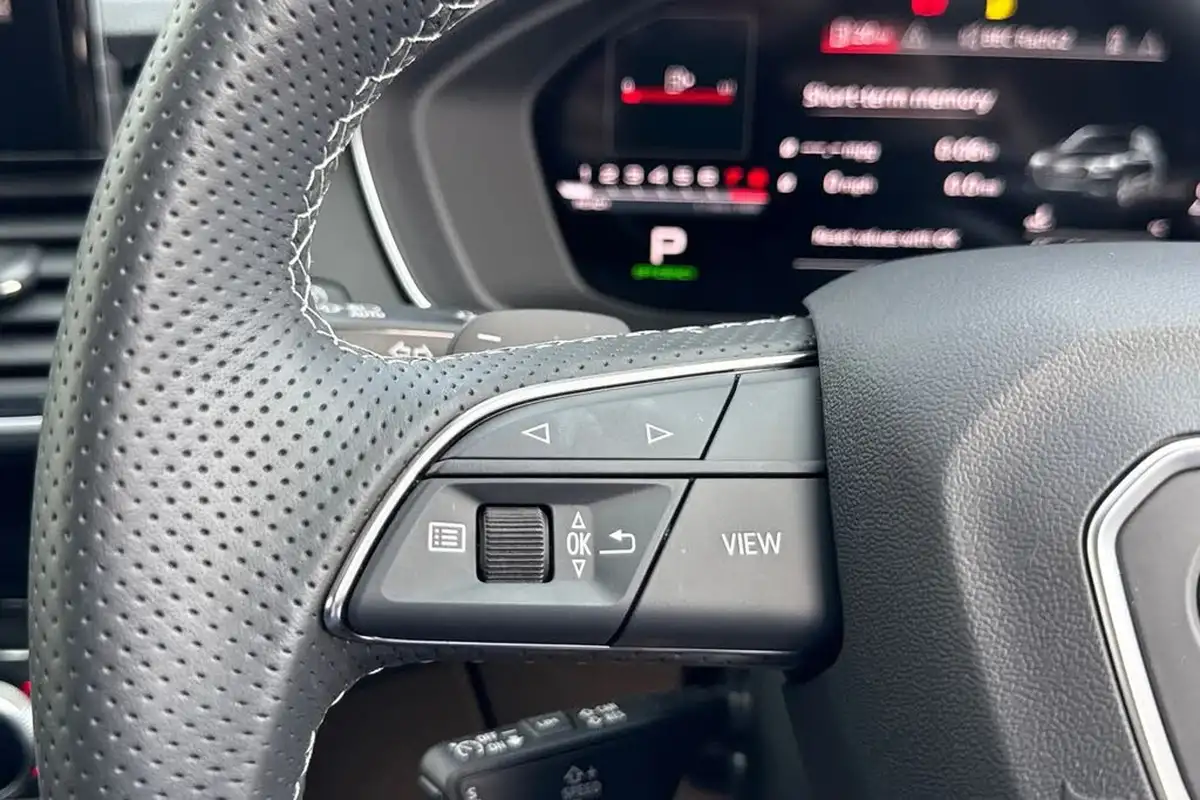 2024-audi-q5-20-45-tfsi-black-edition-station-wagon-big-26