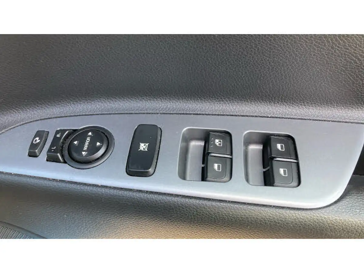 2022-kia-stonic-10-t-gdi-gt-line-s-big-31