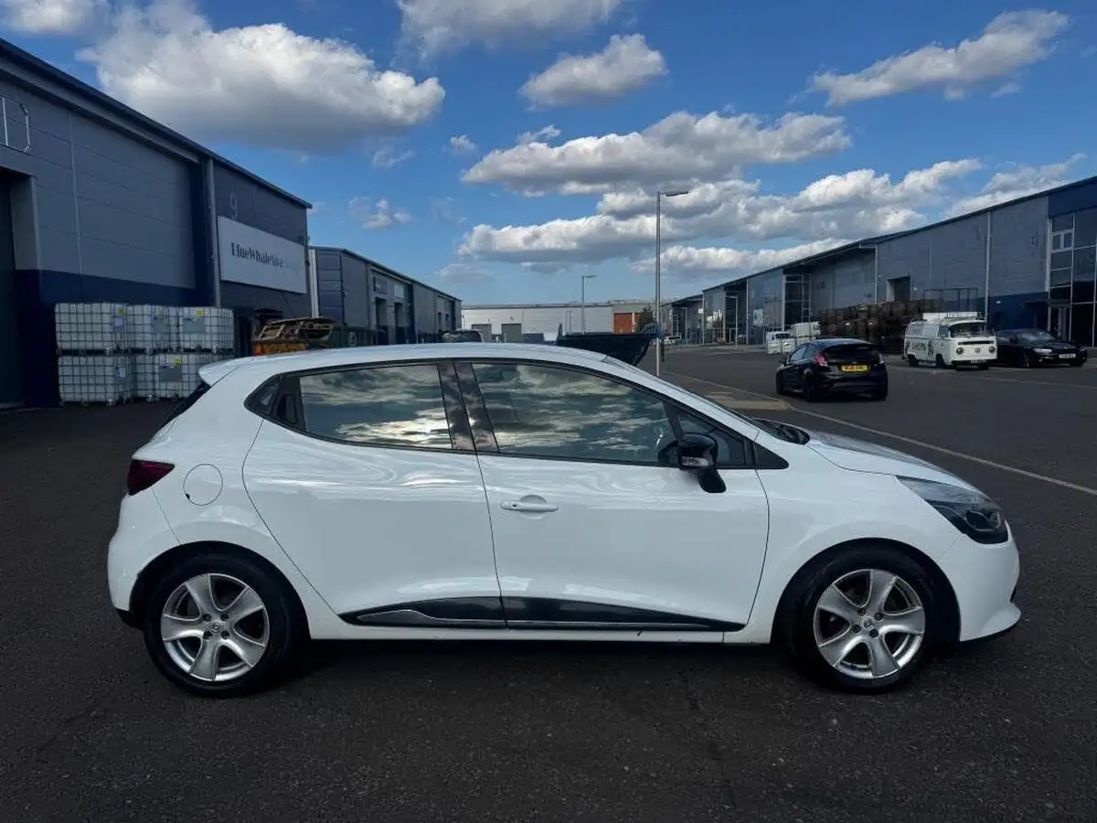 2014-renault-clio-09-dynamique-big-6