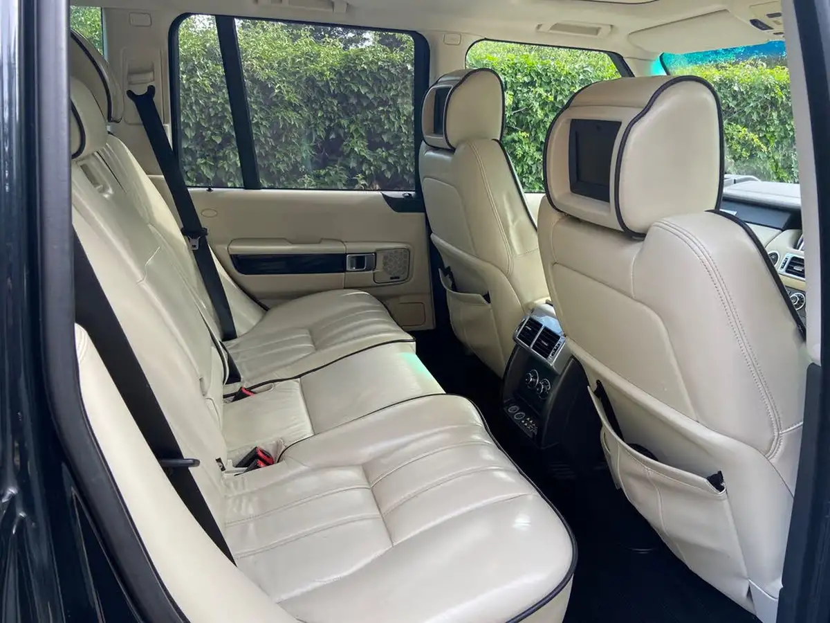 2011-land-rover-range-rover-44td-vogue-big-14