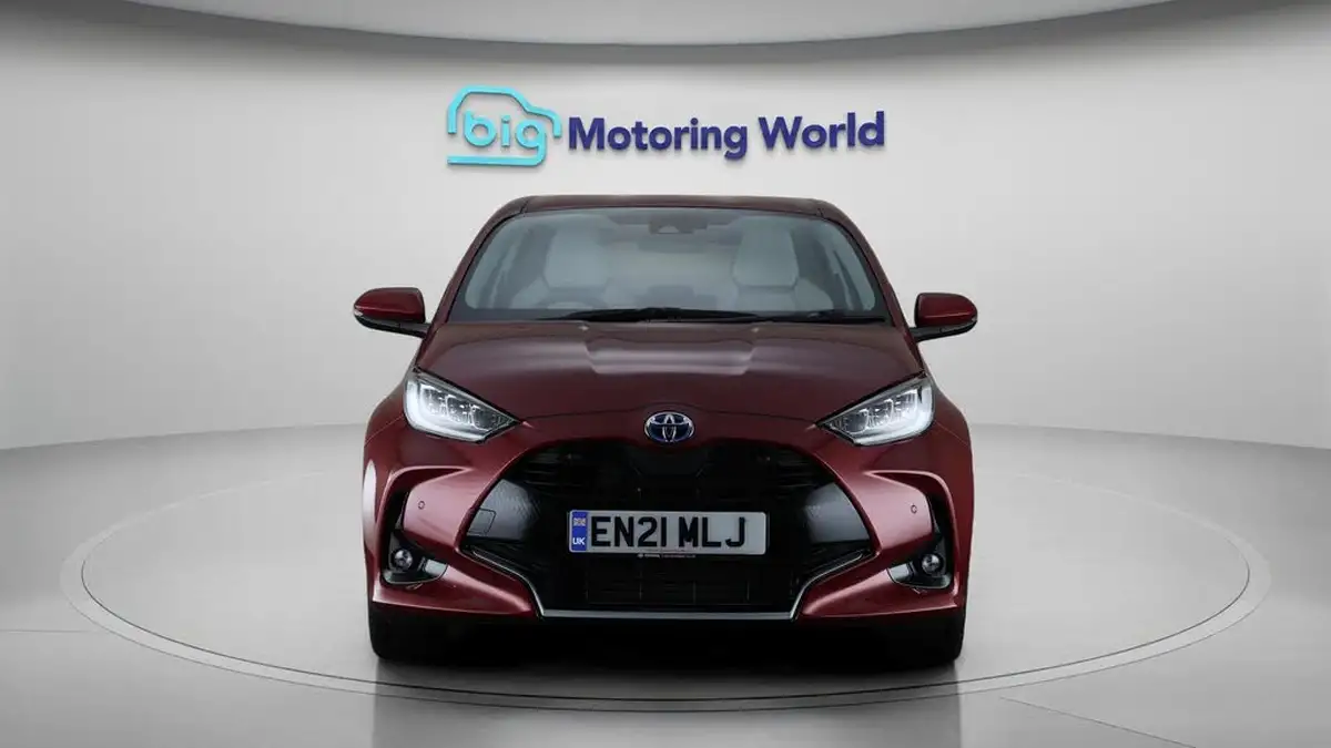 2021-toyota-yaris-15-vvt-i-excel-big-2