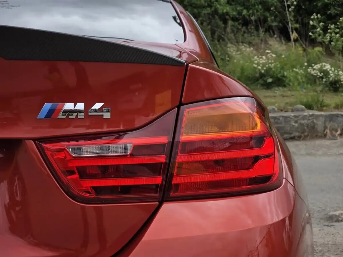 2015-bmw-4-series-30-m4-425bhp-ss-coupe-m-dct-big-44