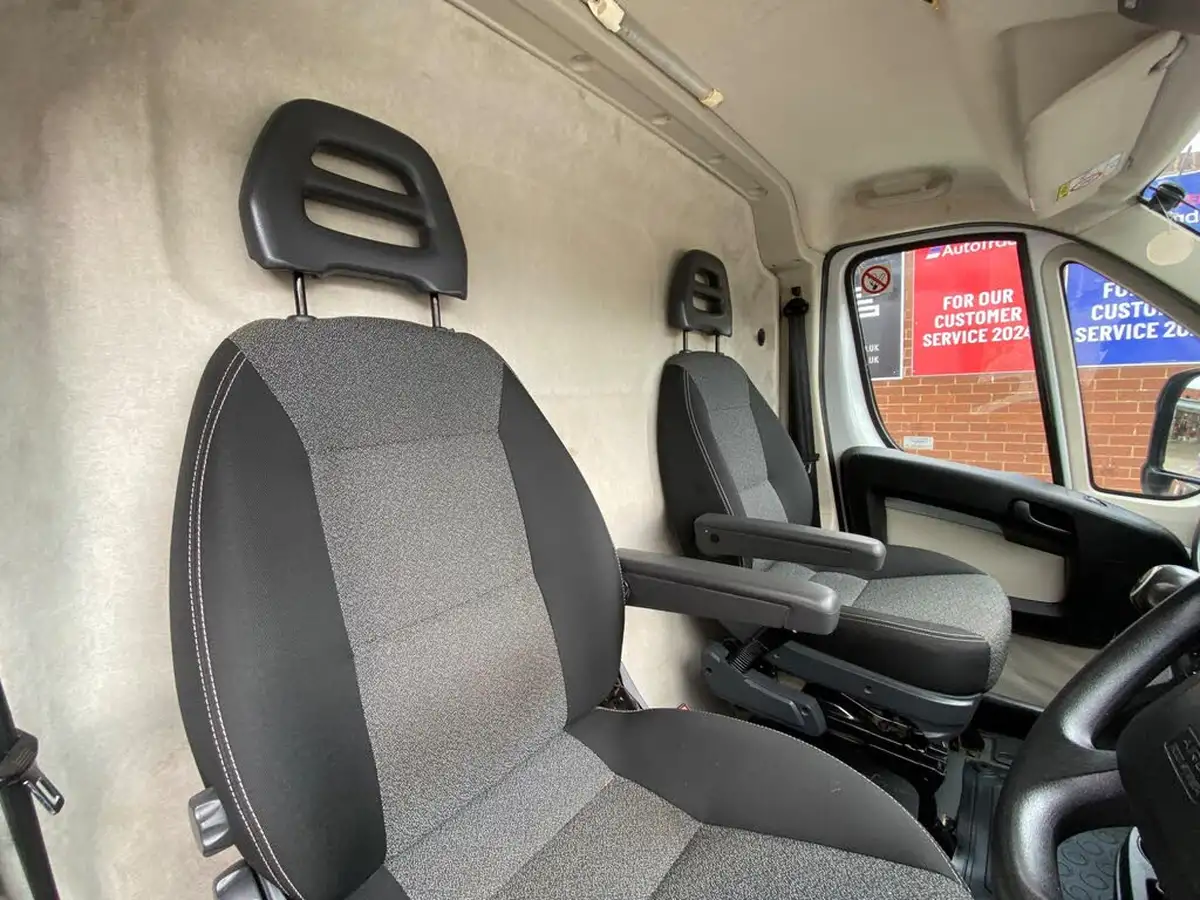 2016-fiat-ducato-20td-35-lh2-panel-big-13