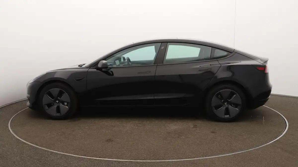 2022-tesla-model-3-e-long-range-big-55