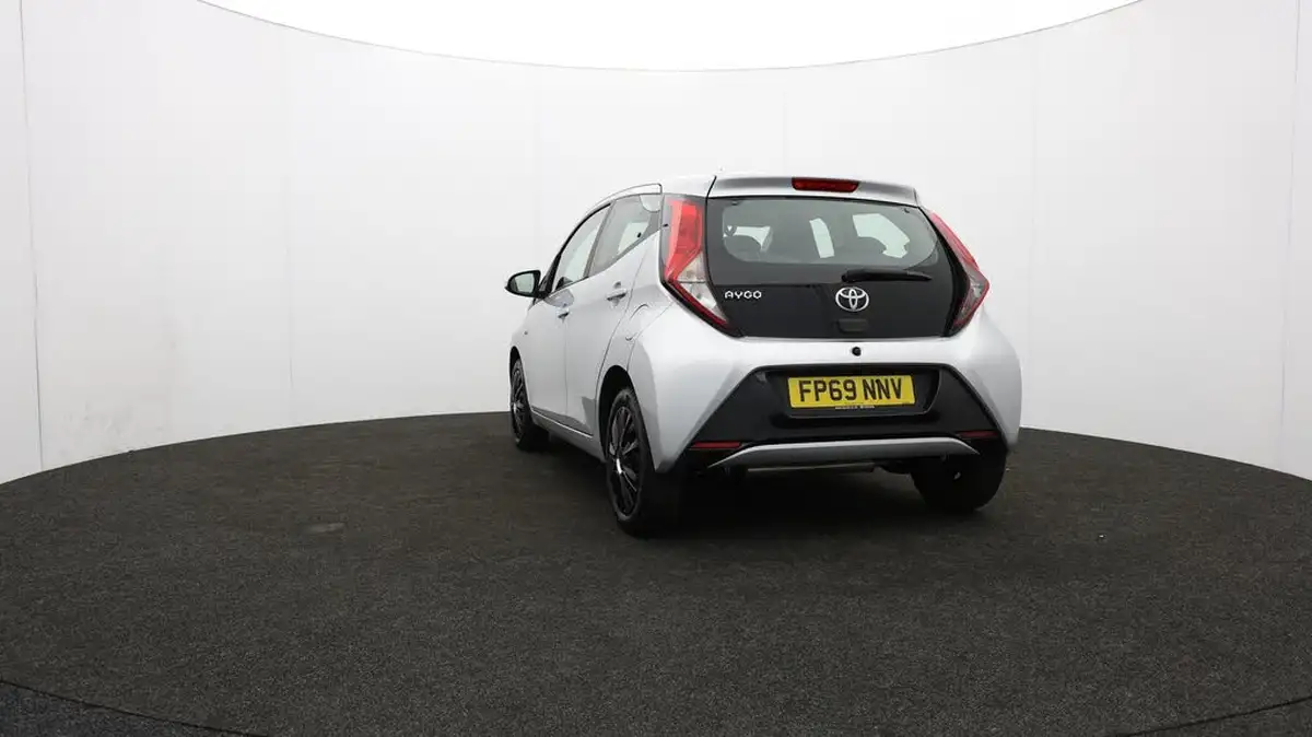 2019-toyota-aygo-10-vvt-i-x-play-big-25
