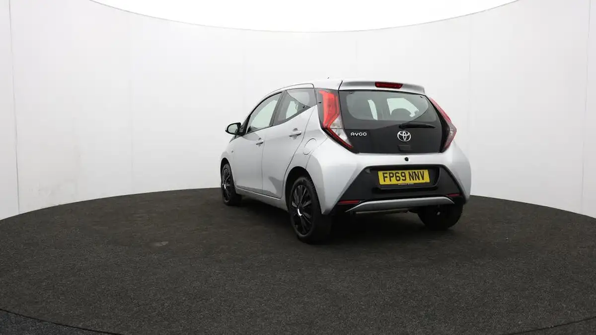 2019-toyota-aygo-10-vvt-i-x-play-big-73