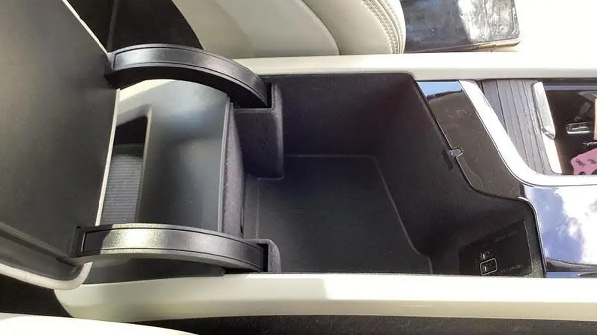 2020-volvo-xc90-20-b5-inscription-big-73