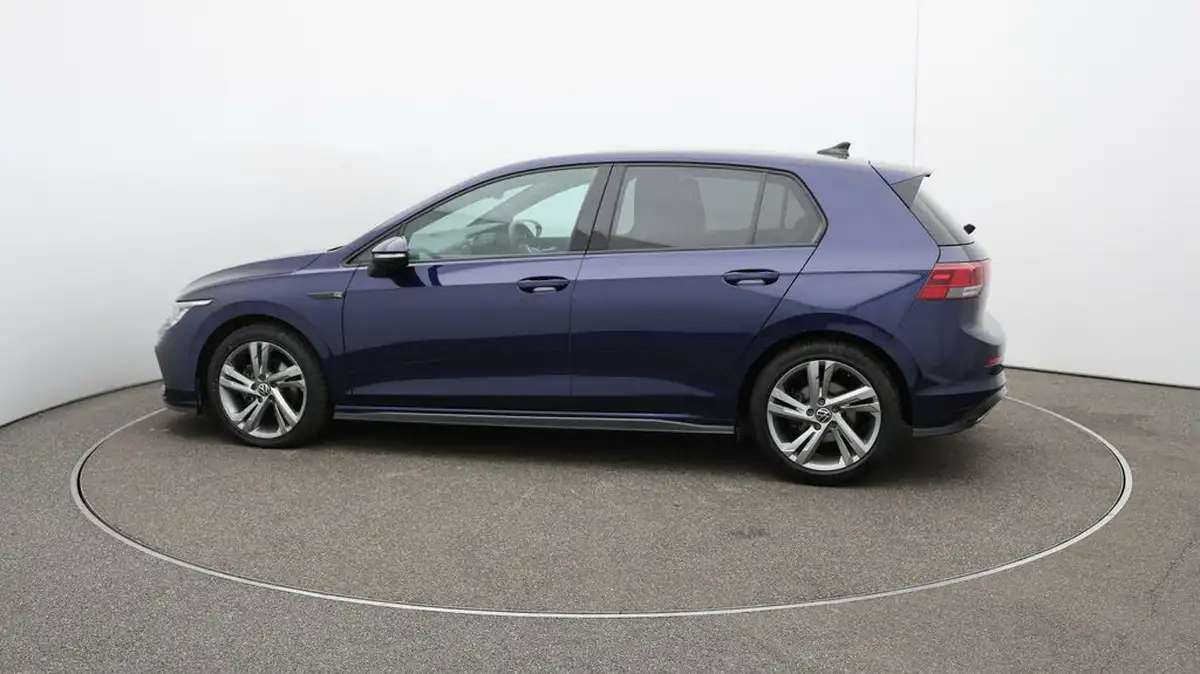 2022-volkswagen-golf-15-etsi-r-line-150ps-hatchback-big-58