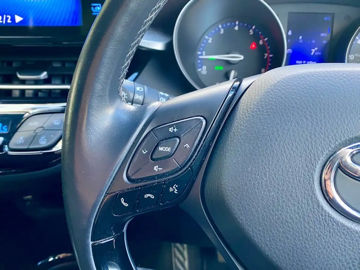 2018-toyota-c-hr-12-excel-big-31