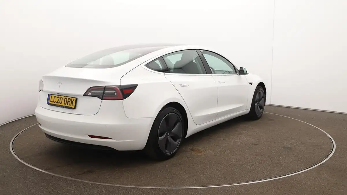 2020-tesla-model-3-e-standard-plus-big-46