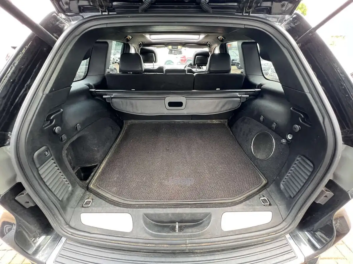 2016-jeep-grand-cherokee-30crd-summit-big-61