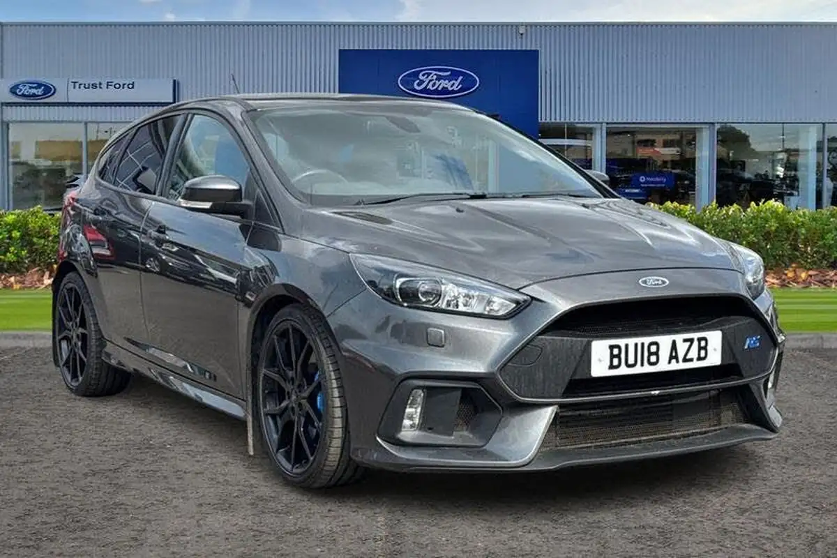 2018-ford-focus-23-rs-big-0