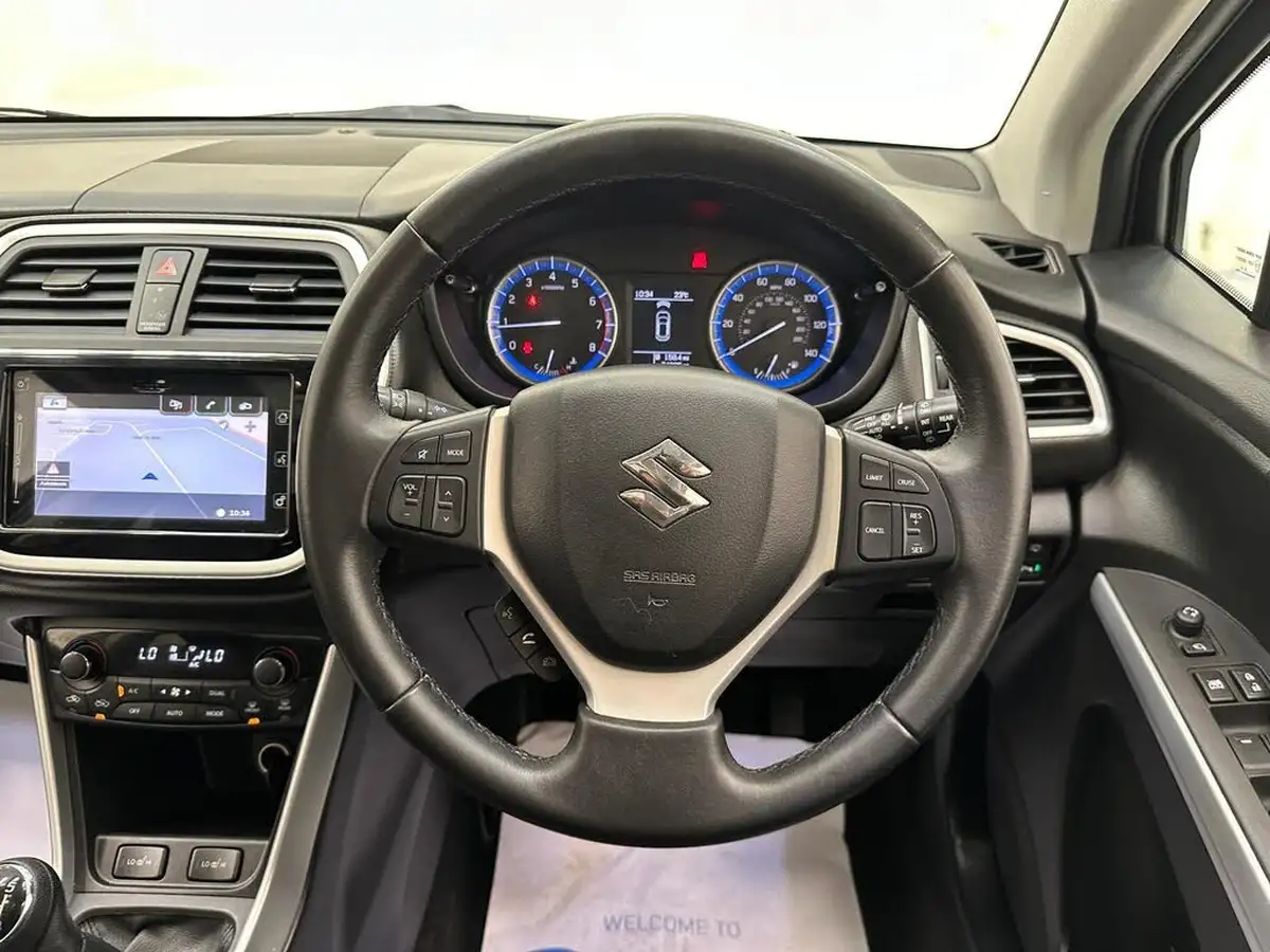 2016-suzuki-s-cross-16-sz5-big-12