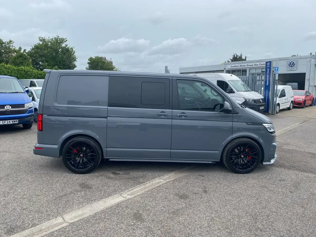 2021-volkswagen-transporter-20bitdi-t32-highline-bmt-swb-4motion-199pseu6dt-e-kombi-big-10