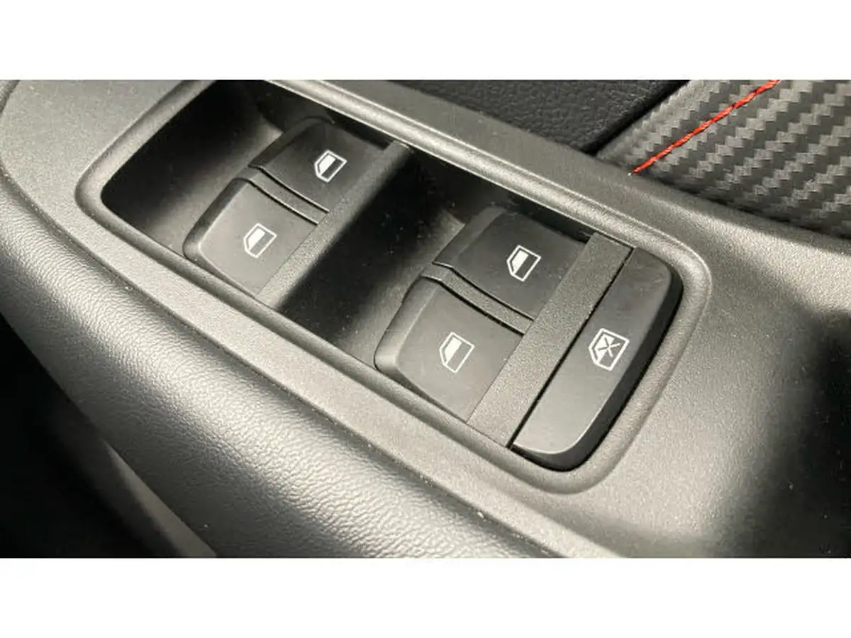 2020-mg-zs-suv-10t-gdi-exclusive-111ps-big-25