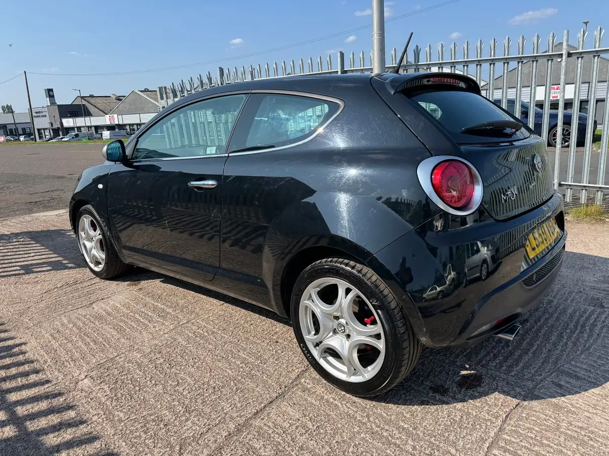 2009-alfa-romeo-mito-14-veloce-120bhp-big-13