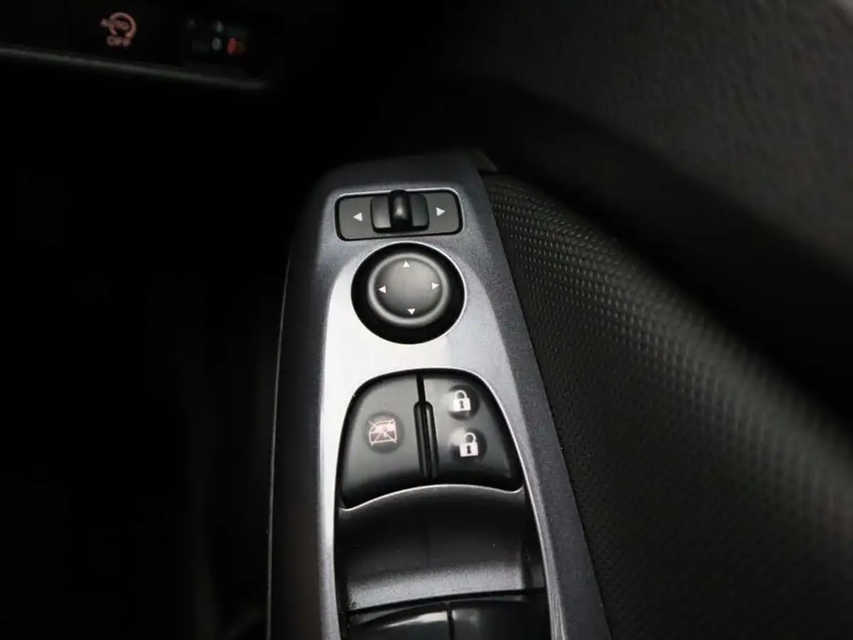 2022-nissan-juke-10-dig-t-acenta-big-34