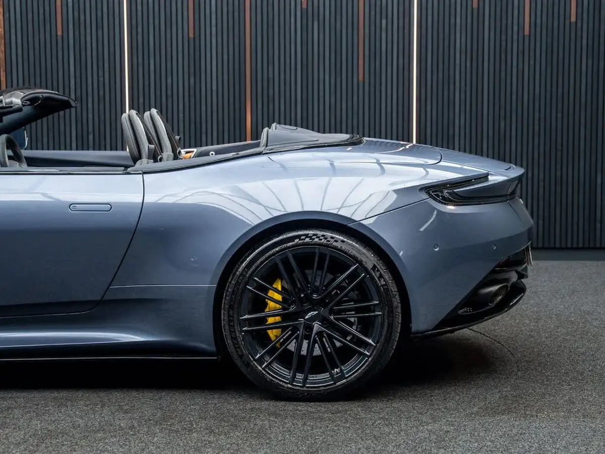 2024-aston-martin-db12-40-v8-auto-euro-6-ss-2dr-big-18