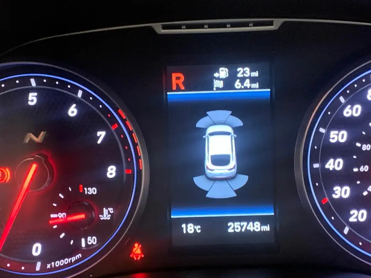 2019-hyundai-i30-n-20-t-gdi-n-performance-fastback-big-22